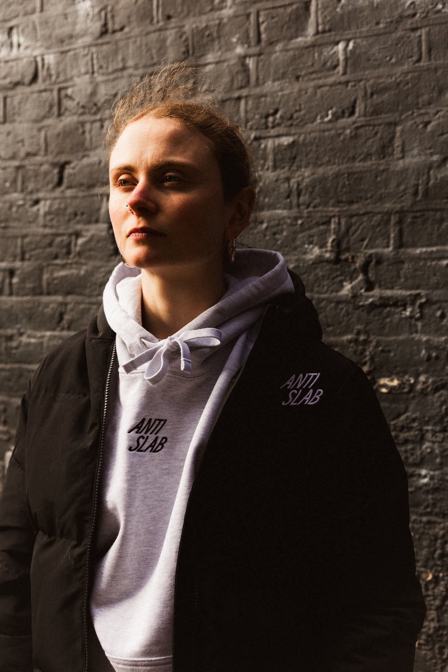 ANTISLAB PUFFER JACKET.