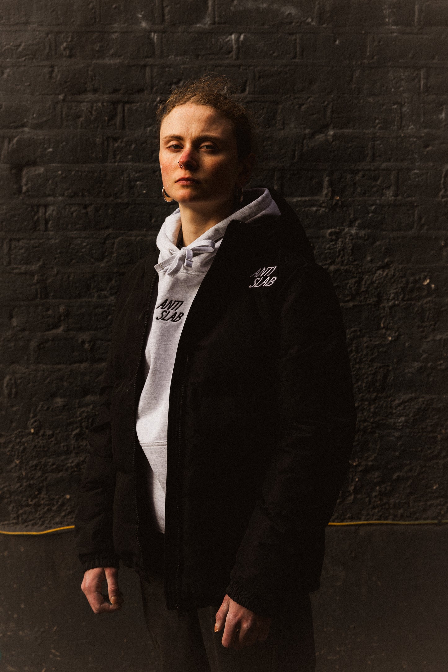 ANTISLAB PUFFER JACKET.